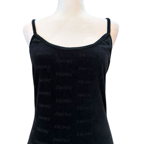 SKIMS Logo Velour Slip Dress in Onyx Black Size Large - Picture 5 of 11
